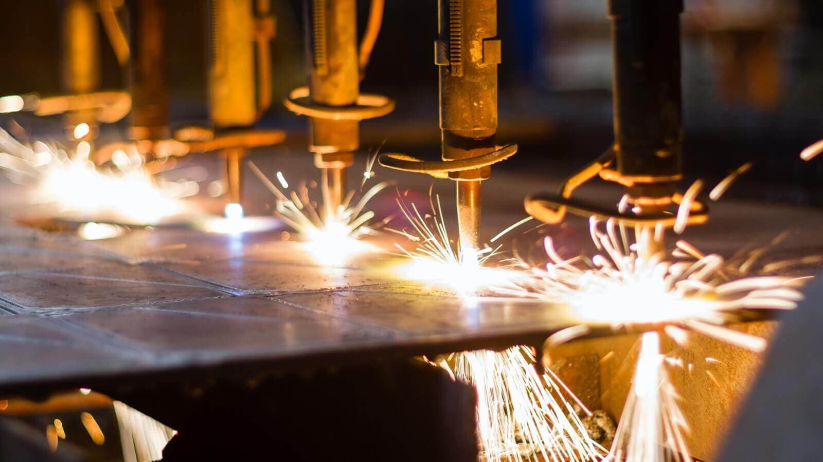 Reimagining Customer Experience in Custom Manufacturing